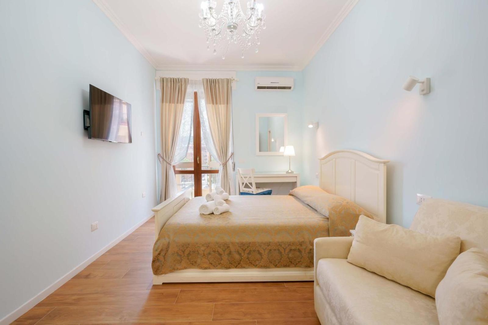 Al Teatro Lirico Hotel Cagliari Eksteriør billede