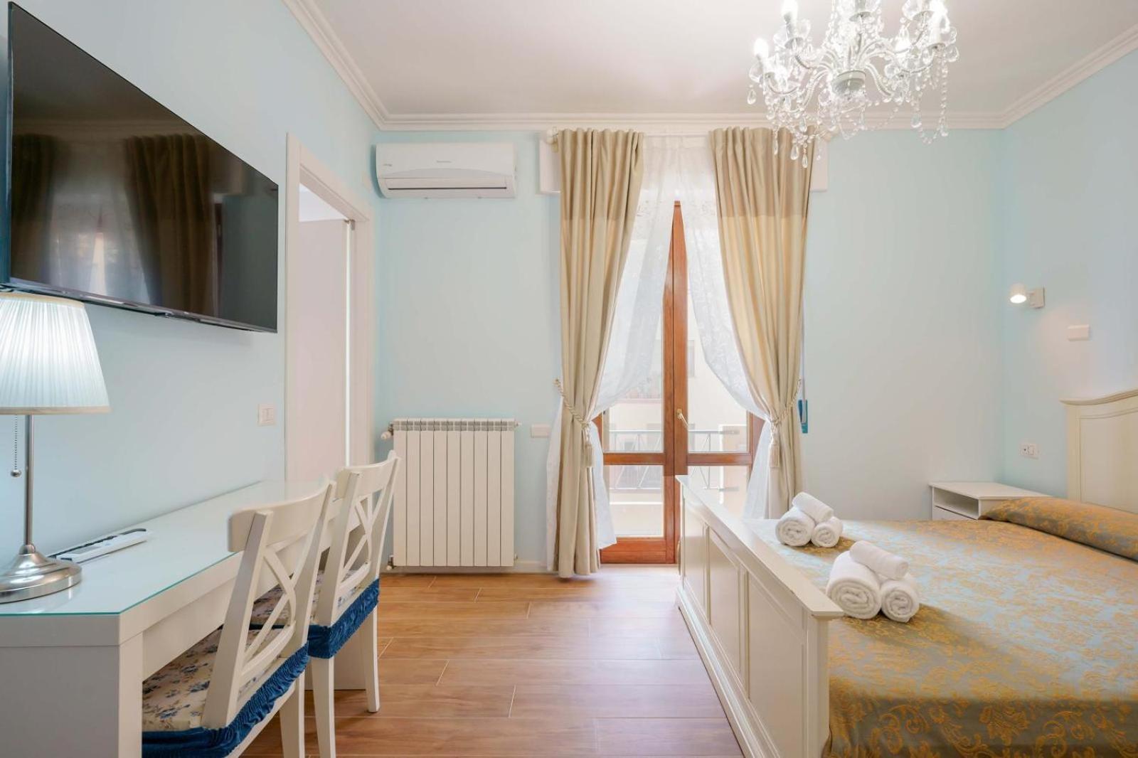 Al Teatro Lirico Hotel Cagliari Eksteriør billede